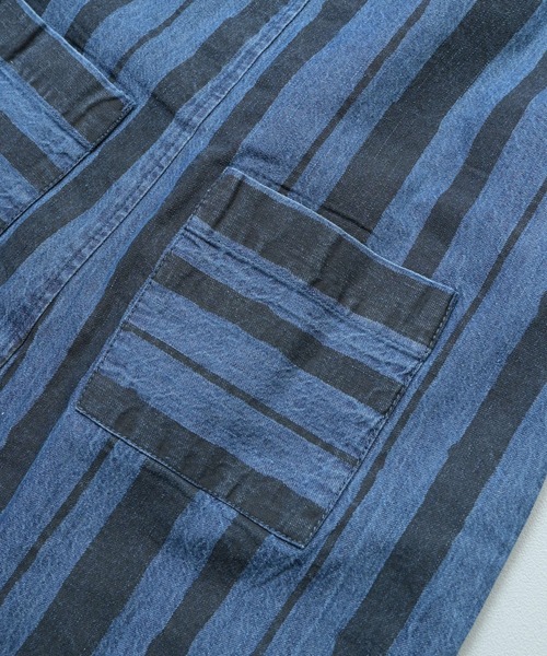 MARKEY'S（マーキーズ）の「デニムルーズフィットサロペット（サロペット/オーバーオール・キッズ・ネイビー/ライトブルー・100/130/120/110/90）」の12枚目の写真