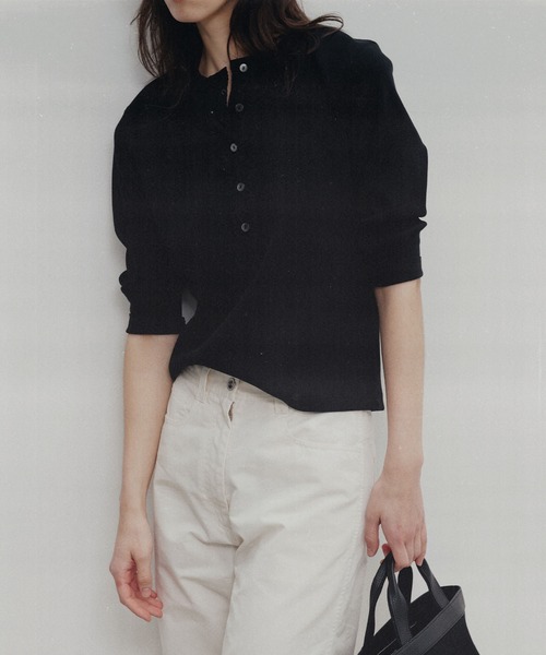 NOTHING WRITTEN（ナッシングリトゥン）の「NOTHING WRITTEN / ナッシングリトゥン 1967 half tote bag カウレザー ハンドバッグ 2026年春夏（ハンドバッグ・レディース・ブラック/ナチュラル・FREE）」の10枚目の写真