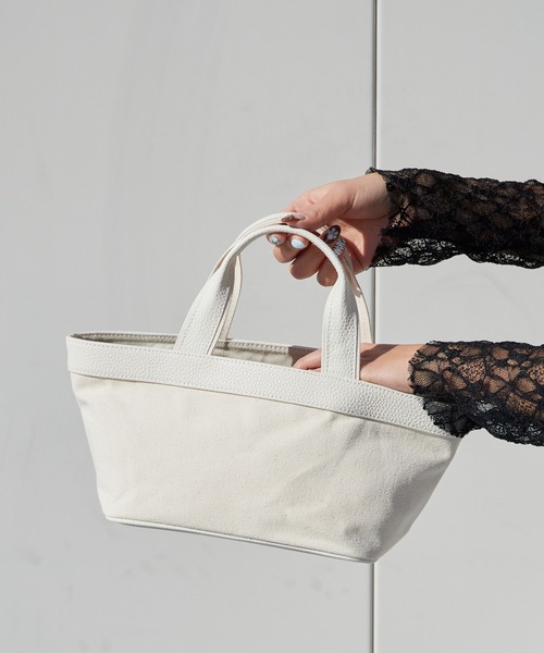 NOTHING WRITTEN（ナッシングリトゥン）の「NOTHING WRITTEN / ナッシングリトゥン 1967 half tote bag カウレザー ハンドバッグ 2026年春夏（ハンドバッグ・レディース・ブラック/ナチュラル・FREE）」の16枚目の写真