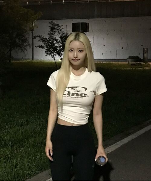 LMCの「WM OVAL GLOBE CROPPED TEE black(Tシャツ/カットソー・レディース・その他・M/S)」の7枚目の写真