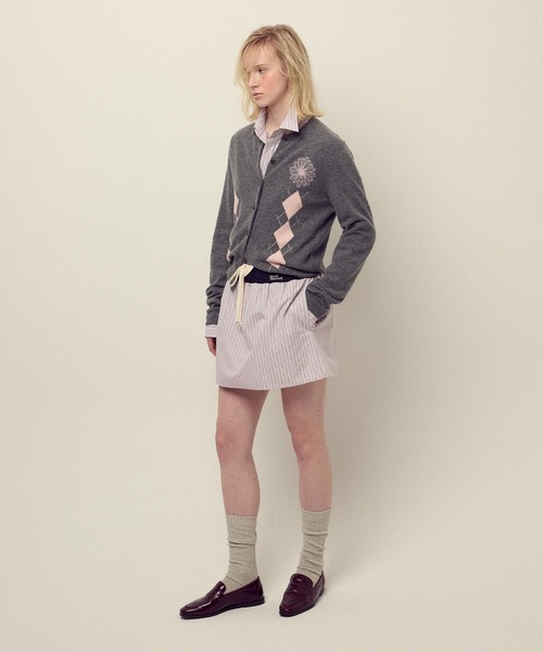 Mardi Mercredi(マルディメクルディ)の「CASHMERE BLENDED CARDIGAN ROUND NECK ARGYLE / カシミヤ ブレンド カーディガン ラウンドネック アーガイル(カーディガン/ボレロ・レディース・ダークグレー/グレー・FREE)」の11枚目の写真