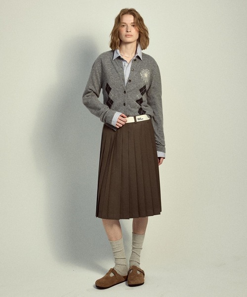Mardi Mercredi(マルディメクルディ)の「CASHMERE BLENDED CARDIGAN ROUND NECK ARGYLE / カシミヤ ブレンド カーディガン ラウンドネック アーガイル(カーディガン/ボレロ・レディース・ダークグレー/グレー・FREE)」の6枚目の写真