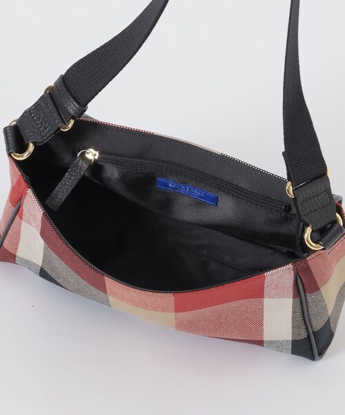 BLUE LABEL CRESTBRIDGE(ブルーレーベルクレストブリッジ)の「クレストブリッジチェックキャンバスかぶせショルダー(ショルダーバッグ・レディース・ベージュ系その他/レッド・FREE)」の7枚目の写真