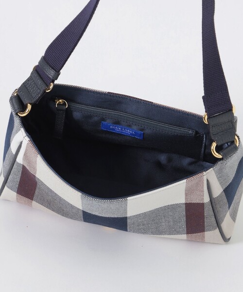 BLUE LABEL CRESTBRIDGE(ブルーレーベルクレストブリッジ)の「クレストブリッジチェックキャンバスかぶせショルダー(ショルダーバッグ・レディース・ベージュ系その他/レッド・FREE)」の14枚目の写真
