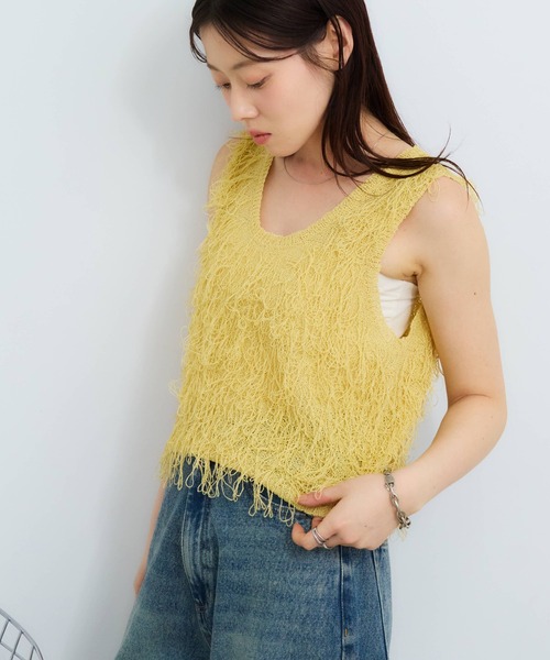 NOGLE(ノグル)の「【NOGLE/ノグル】ループ フリンジ ニット ビスチェ(ベスト・レディース・ベージュ/グレー/アイボリー/イエロー・FREE)」の4枚目の写真