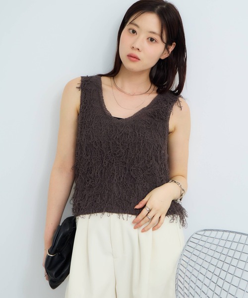 NOGLE(ノグル)の「【NOGLE/ノグル】ループ フリンジ ニット ビスチェ(ベスト・レディース・ベージュ/グレー/アイボリー/イエロー・FREE)」の21枚目の写真
