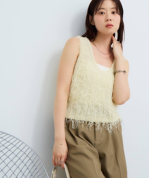 NOGLE(ノグル)の「【NOGLE/ノグル】ループ フリンジ ニット ビスチェ(ベスト・レディース・ベージュ/グレー/アイボリー/イエロー・FREE)」の11枚目の写真
