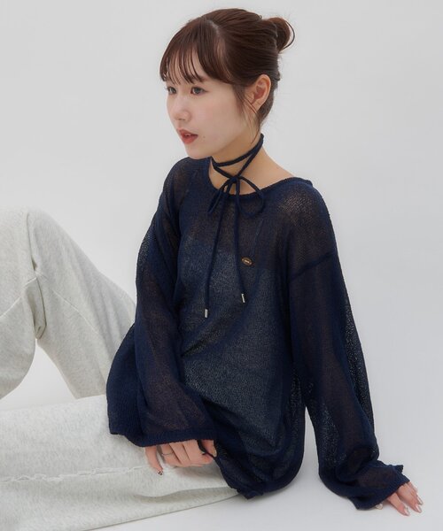 DISCOAT(ディスコート)の「【umm./5色展開】チョーカー付きプルオーバー(ニット/セーター・レディース・サックスブルー/アイボリー/ネイビー/レモンイエロー/グレー・FREE)」の3枚目の写真