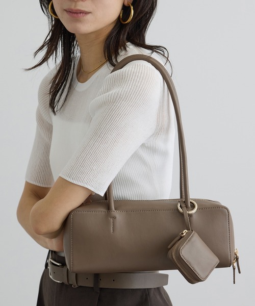 SALON adam et rope'(サロン アダム エ ロペ)の「ミニポーチ付きスプリットレザーワイドバッグ / 追加(ショルダーバッグ・レディース・ブラック/ベージュ系その他・FREE)」の17枚目の写真