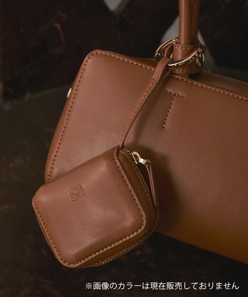 SALON adam et rope'(サロン アダム エ ロペ)の「ミニポーチ付きスプリットレザーワイドバッグ / 追加(ショルダーバッグ・レディース・ブラック/ベージュ系その他・FREE)」の22枚目の写真