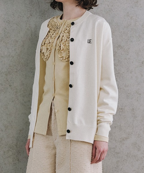 LE CIEL BLEU（ルシェルブルー）の「LEエンブロイダリーカーディガン / LE embroidery Cardigan（カーディガン/ボレロ・レディース・グレー/ブラック・36）」の4枚目の写真