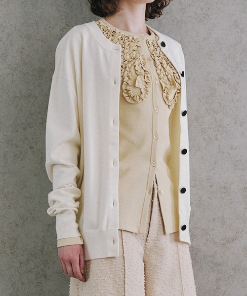 LE CIEL BLEU（ルシェルブルー）の「LEエンブロイダリーカーディガン / LE embroidery Cardigan（カーディガン/ボレロ・レディース・グレー/ブラック・36）」の5枚目の写真