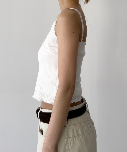 CANAL JEAN（キャナルジーン）の「HARING　レーストリムキャミ（キャミソール・レディース・ネイビー/アイボリー・ONE SIZE）」の12枚目の写真