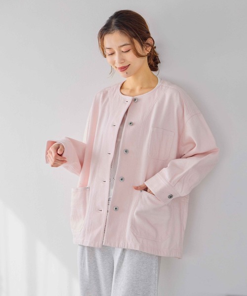 studio CLIP（スタディオクリップ）の「コットンノーカラーツイルポケットジャケット（ノーカラージャケット・レディース・ピンク/ライトグレー/アイボリー・FREE）」の8枚目の写真