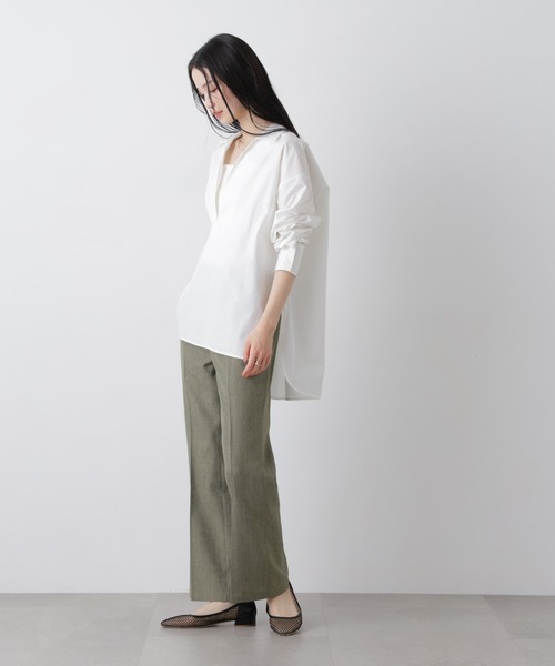 NANO universe(ナノユニバース)の「多機能センタープレスパンツ(セットアップ可)(スラックス・レディース・ライトベージュ/グレー系その他2/ネイビー・FREE)」の2枚目の写真