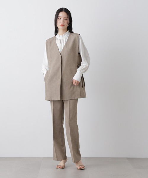 NANO universe(ナノユニバース)の「多機能センタープレスパンツ(セットアップ可)(スラックス・レディース・ライトベージュ/グレー系その他2/ネイビー・FREE)」の10枚目の写真