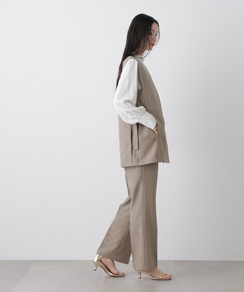 NANO universe(ナノユニバース)の「多機能センタープレスパンツ(セットアップ可)(スラックス・レディース・ライトベージュ/グレー系その他2/ネイビー・FREE)」の11枚目の写真