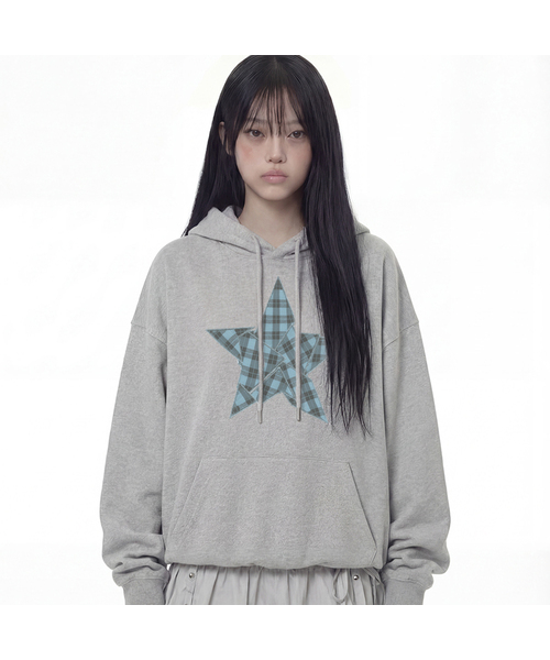 GRAVER（グレーバー）の「[UNISEX]CRACKSTAR フードパーカー_3カラー（パーカー・レディース・ブラック/チャコールグレー/ネイビー・SMALL/MEDIUM/LARGE）」の2枚目の写真