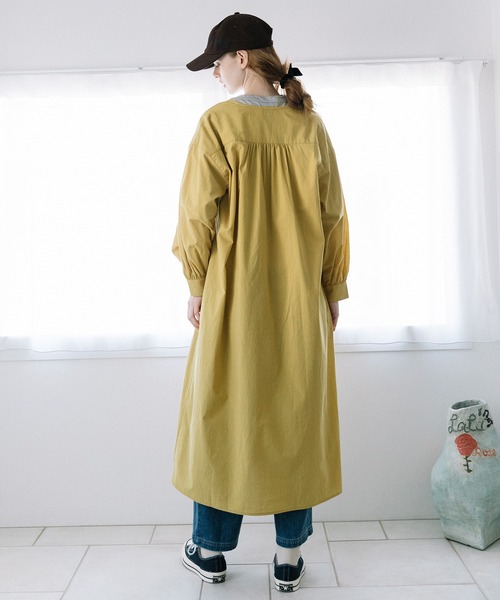 POU DOU DOU(プードゥドゥ)の「フロントフリルワンピース(ワンピース・レディース・ブルー/インディゴブルー/イエロー・3)」の7枚目の写真