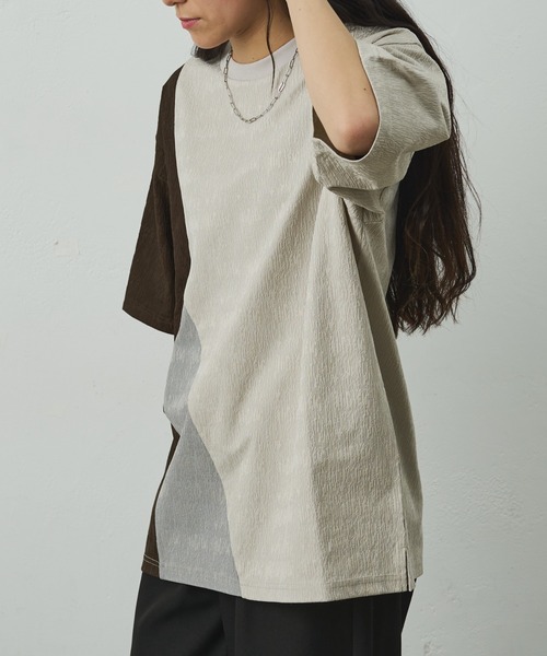 COLONY 2139(コロニートゥーワンスリーナイン)の「ブライトジャガード切替半袖TEE(Tシャツ/カットソー・メンズ・ホワイト/ブラック・MEDIUM/LARGE)」の4枚目の写真