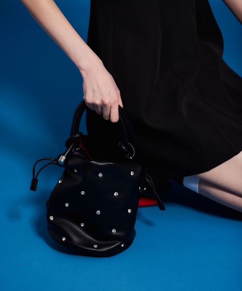 ANDRESD(アンドレスド)の「ビジューバケットバッグ / bijou bucket bag(ハンドバッグ・レディース・ブラック系1/クリアブラック・FREE)」の19枚目の写真