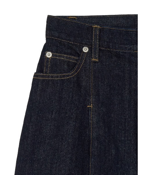 Ameri（アメリ）の「JAPAN MADE CURVE DENIM PANTS（デニムパンツ・レディース・インディゴブルー/ブルー・23inch/26inch/25inch/24inch）」の10枚目の写真