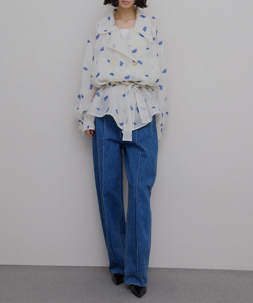 Ameri（アメリ）の「JAPAN MADE CURVE DENIM PANTS（デニムパンツ・レディース・インディゴブルー/ブルー・23inch/26inch/25inch/24inch）」の4枚目の写真