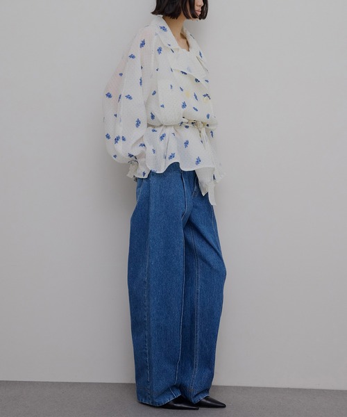 Ameri（アメリ）の「JAPAN MADE CURVE DENIM PANTS（デニムパンツ・レディース・インディゴブルー/ブルー・23inch/26inch/25inch/24inch）」の5枚目の写真