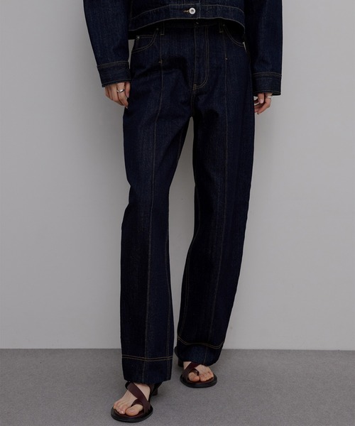 Ameri（アメリ）の「JAPAN MADE CURVE DENIM PANTS（デニムパンツ・レディース・インディゴブルー/ブルー・23inch/26inch/25inch/24inch）」の15枚目の写真