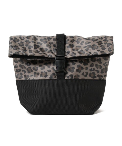 TOKYO CULTUART by BEAMS(トウキョウカルチャートバイビームス)の「TOUR DE TSUMARI × JOCKRIC / "BICYCLE HUNTING BAG" Handle Bar Bag(ハンドバッグ・レディース・グレー/ブラウン・ONE SIZE)」の1枚目の写真