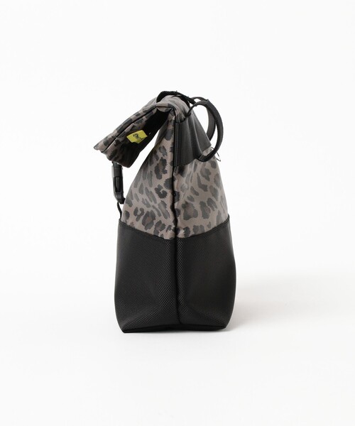 TOKYO CULTUART by BEAMS(トウキョウカルチャートバイビームス)の「TOUR DE TSUMARI × JOCKRIC / "BICYCLE HUNTING BAG" Handle Bar Bag(ハンドバッグ・レディース・グレー/ブラウン・ONE SIZE)」の3枚目の写真