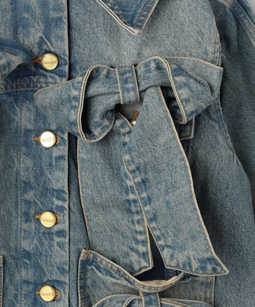 GANNI（ガニー）の「GANNI/ガニー Tint Rigid Denim Jacket / A1010057 / フロントリボン デニムジャケット（デニムジャケット・レディース・サックスブルー・36）」の7枚目の写真