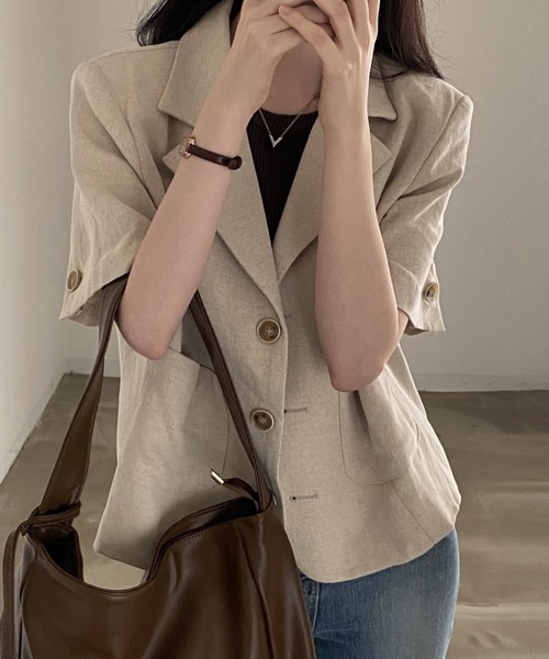 Vipoa(ヴィポア)の「ルーズショートテーラードジャケット(テーラードジャケット・レディース・ブラック/アイボリー・FREE)」の7枚目の写真