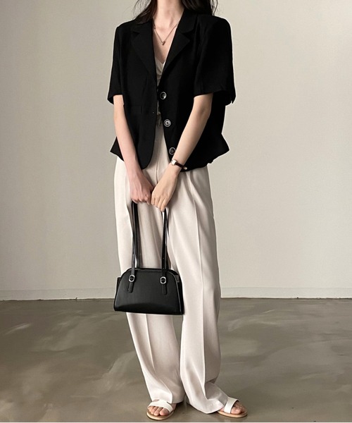 Vipoa(ヴィポア)の「ルーズショートテーラードジャケット(テーラードジャケット・レディース・ブラック/アイボリー・FREE)」の15枚目の写真