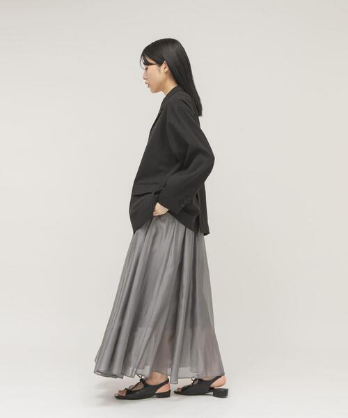 KBF（ケイビーエフ）の「タックフレアシアースカート（スカート・レディース・グレー/ブラック・ONE）」の7枚目の写真