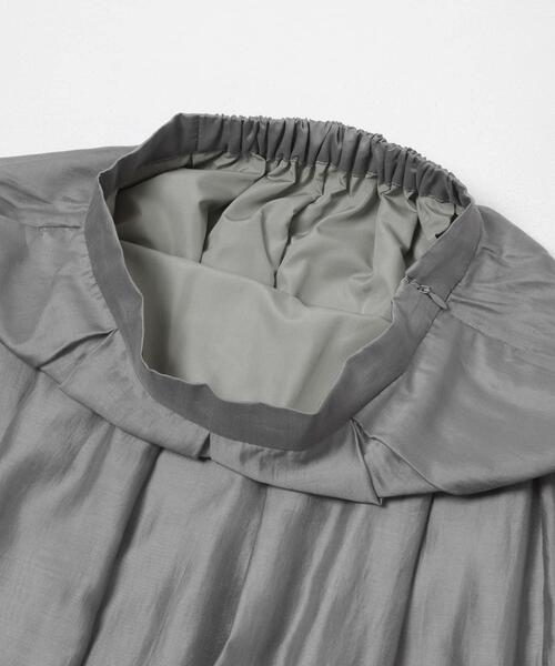 KBF（ケイビーエフ）の「タックフレアシアースカート（スカート・レディース・グレー/ブラック・ONE）」の10枚目の写真