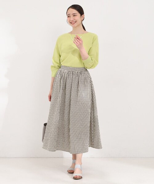 SHOO・LA・RUE（シューラルー）の「【セットアップ可/洗濯機可/S-LL】軽やかに揺れる サッカーチェック フレアスカート（スカート・レディース・ネイビー系1/ホワイト系4/チャコールグレー・02/01/04/03）」の6枚目の写真