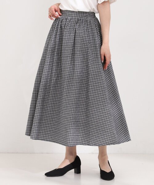 SHOO・LA・RUE（シューラルー）の「【セットアップ可/洗濯機可/S-LL】軽やかに揺れる サッカーチェック フレアスカート（スカート・レディース・ネイビー系1/ホワイト系4/チャコールグレー・02/01/04/03）」の9枚目の写真