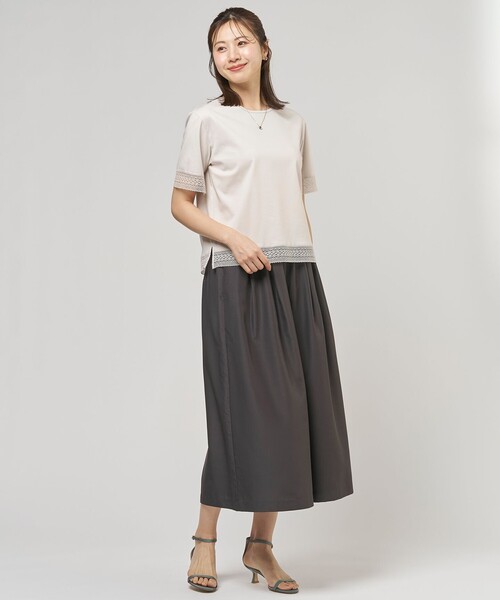 J.PRESS Ladies(J.プレス レディス)の「【一枚で着映え】コットンスムース レース カットソー(Tシャツ/カットソー・レディース・ライトグリーン系/サックスブルー系/ピンク系/ライトグレー系/ネイビー系/ホワイト系・SMALL)」の11枚目の写真