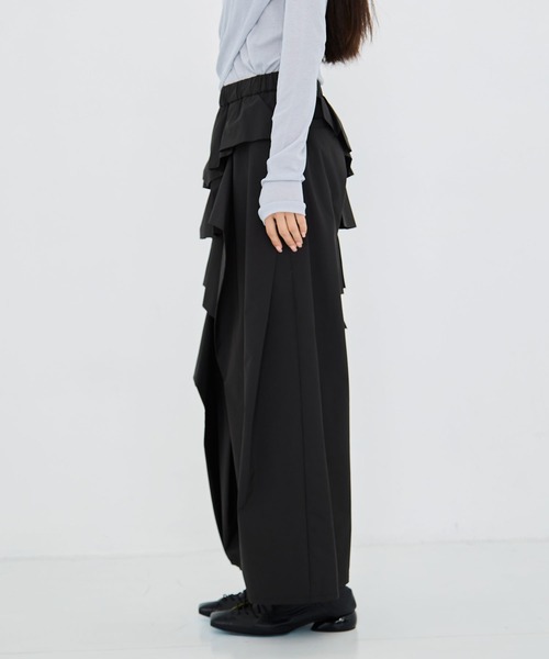 TAAKK(ターク)の「【TAAKK/ターク】Pants/フリルワイドパンツ(その他パンツ・レディース・ブラック・3/1)」の5枚目の写真
