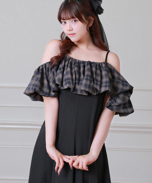 Anely（アネリー）の「チェック柄 バルーン キャミソール ロング ワンピース（ワンピース・レディース・グレイッシュベージュ/ブラック・FREE）」の9枚目の写真