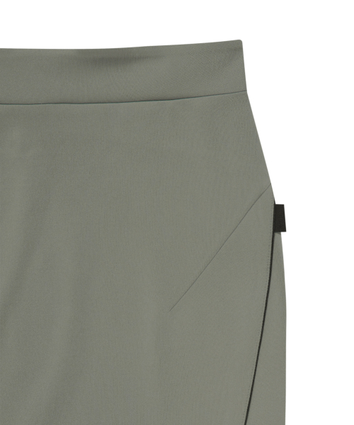 OJOS(オホス)の「Button Slit Track Skirt / Khaki(スカート・レディース・その他・1/2/3)」の4枚目の写真
