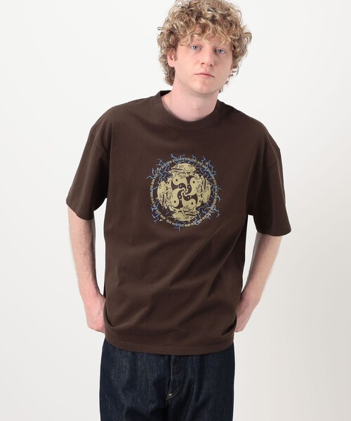 BRAIN DEAD(ブレインデット)の「BRAIN DEAD YING YANG RUN プリントTシャツ(Tシャツ/カットソー・メンズ・ダークブラウン・L/M)」の2枚目の写真