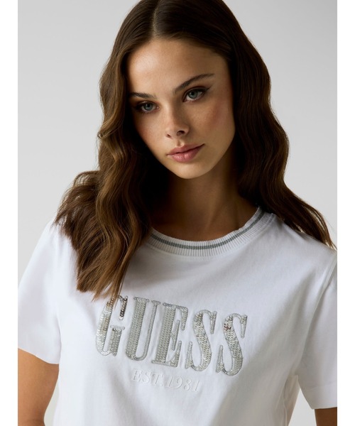 Guess（ゲス）の「SEQUINS Logo Tee Tシャツ ロゴTシャツ（Tシャツ/カットソー・レディース・ブラック/ホワイト・X-SMALL/SMALL/MEDIUM/LARGE）」の4枚目の写真