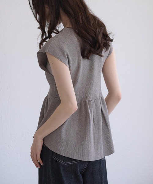 raffime(ラフィミー)の「【Raffime】レイヤードデザインニットペプラム(チュニック・レディース・ブラック系その他/アイボリー/ブラウン系その他・フリー)」の6枚目の写真