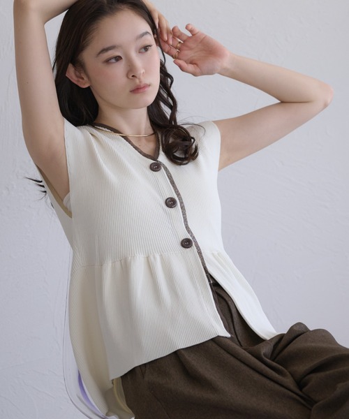 raffime(ラフィミー)の「【Raffime】レイヤードデザインニットペプラム(チュニック・レディース・ブラック系その他/アイボリー/ブラウン系その他・フリー)」の21枚目の写真