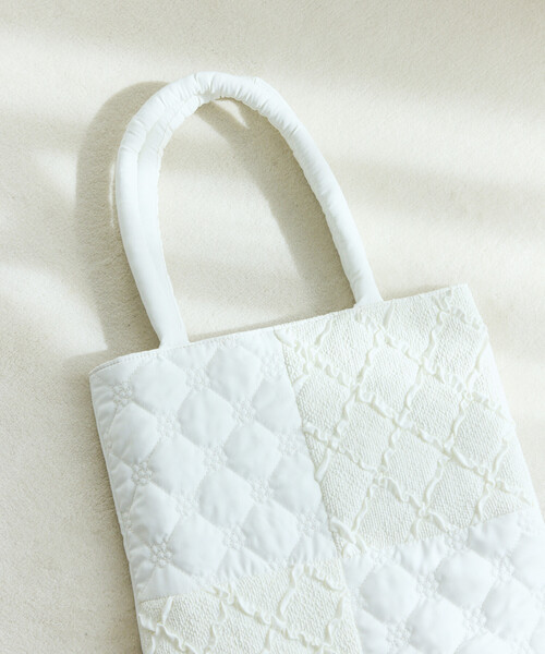 Firsthand(ファーストハンド)の「Firsthand/ファーストハンド フラワーキルト パッチワーク トートバッグ(トートバッグ・レディース・ブラウン/ホワイト/ブラック/ネイビー・ONE SIZE)」の21枚目の写真