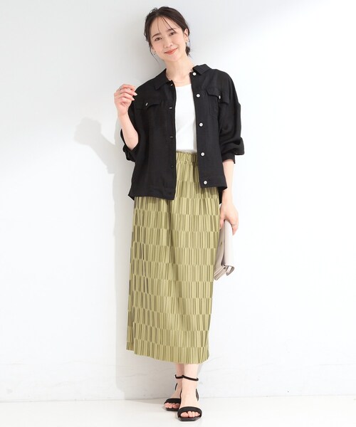 SHOO・LA・RUE(シューラルー)の「【洗濯機可/S-LL】Gジャン風シアーシャツジャケット(ブルゾン・レディース・グレー/ブラック・04/03/02/01)」の9枚目の写真