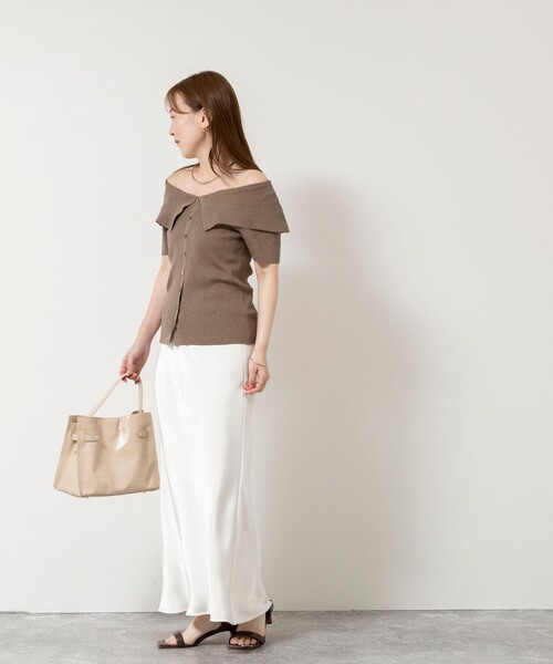 NOLLEY’S Sophi(ノーリーズソフィ)の「《手洗い可能》ビックカラーオフショルプルオーバー(ニット/セーター・レディース・クリーム/ブラウン系その他7/ブラック・38)」の8枚目の写真