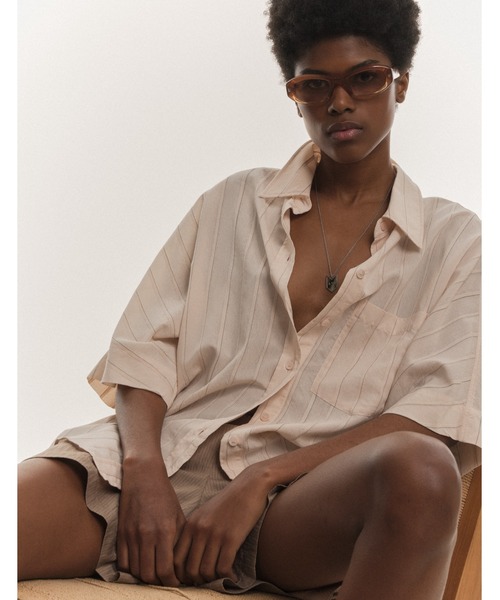 Maison Kitsune（メゾンキツネ）の「SHORT SLEEVE SHIRT（シャツ/ブラウス・レディース・ベージュ・36/S）」の9枚目の写真